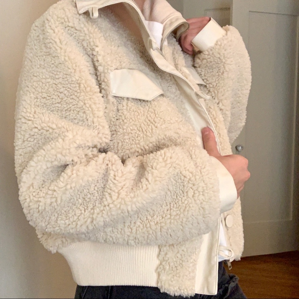 ❌SOLD❌Teddy Bomber Jacket - Picture 3 of 6